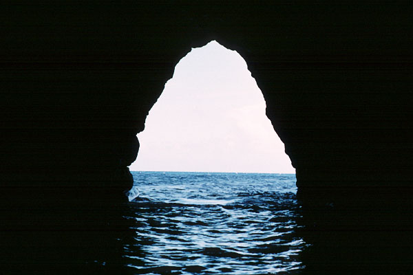 Sea Tunnel, Na Pali Coast