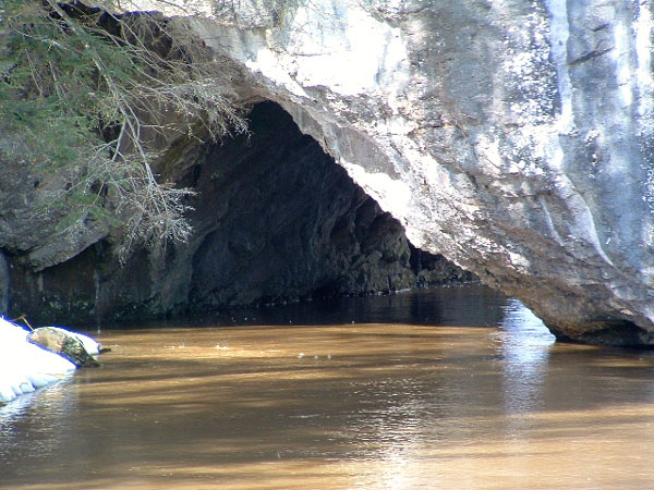 Arch Springs Natural Bridge