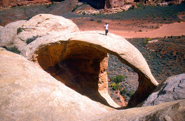 Hand Hold Arch