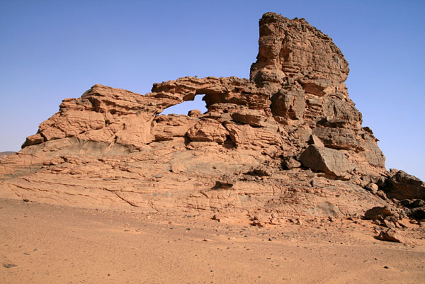 Unnamed arch, Akakus Plateau, Libya