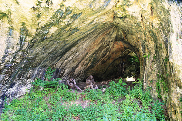 Diorama Arch