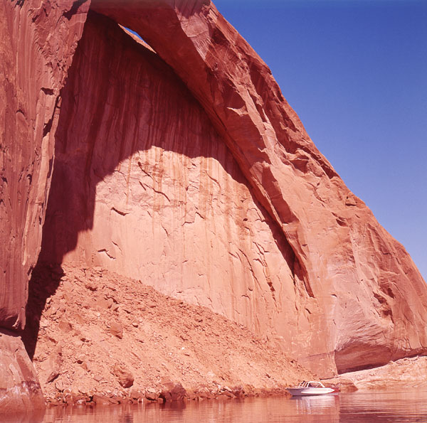 Alcove Arch by Stan Jones