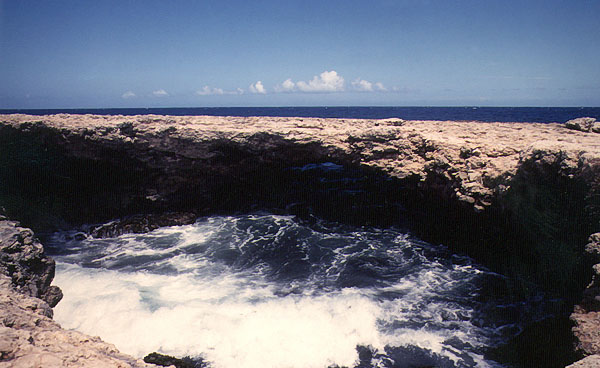 natural bridge in Curacao
