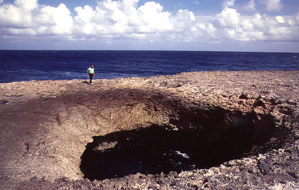 natural bridge in Curacao