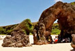 Nakabuang Arch